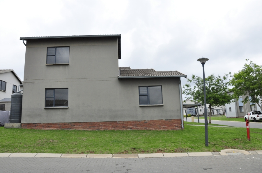 3 Bedroom Property for Sale in Noordwyk Gauteng