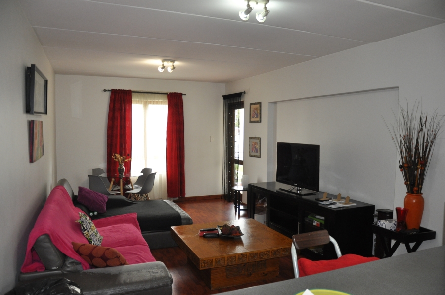 2 Bedroom Property for Sale in Noordwyk Gauteng