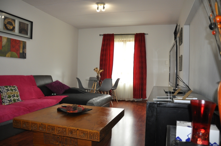 2 Bedroom Property for Sale in Noordwyk Gauteng