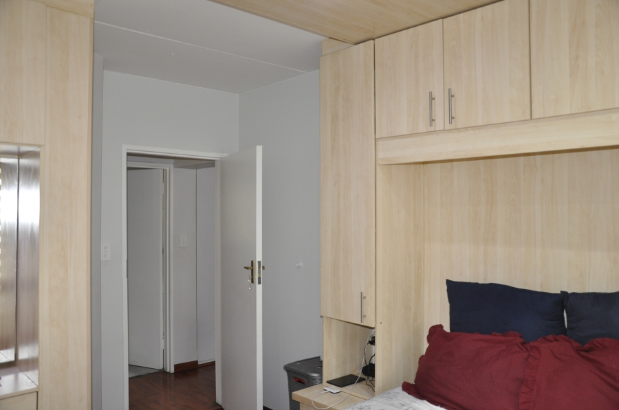 2 Bedroom Property for Sale in Noordwyk Gauteng