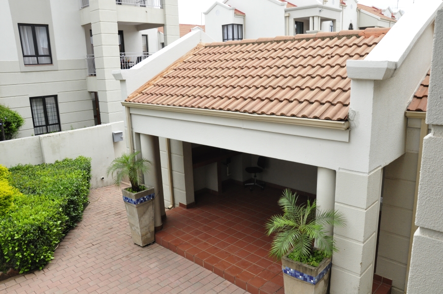 2 Bedroom Property for Sale in Noordwyk Gauteng