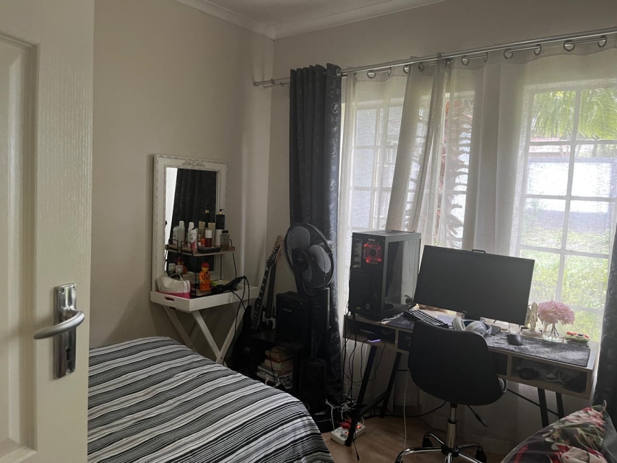 5 Bedroom Property for Sale in Vorna Valley Gauteng