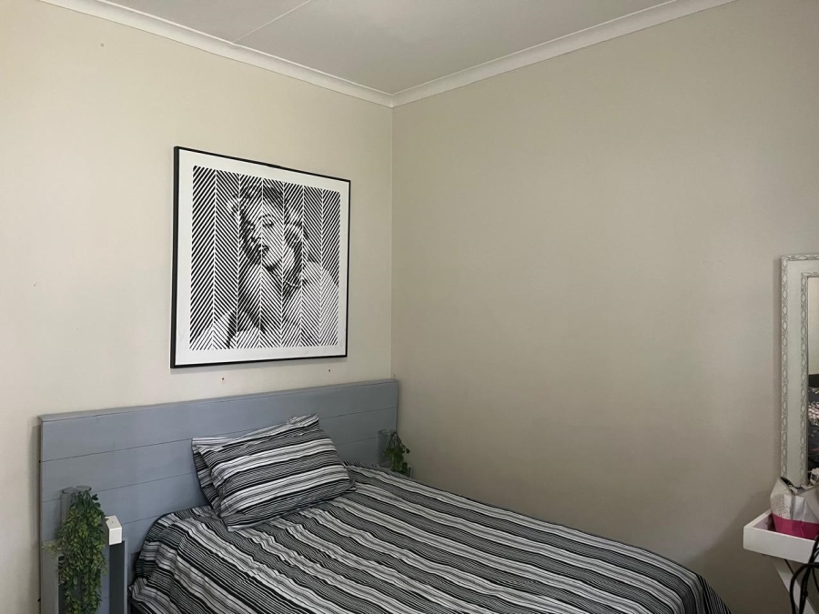 5 Bedroom Property for Sale in Vorna Valley Gauteng