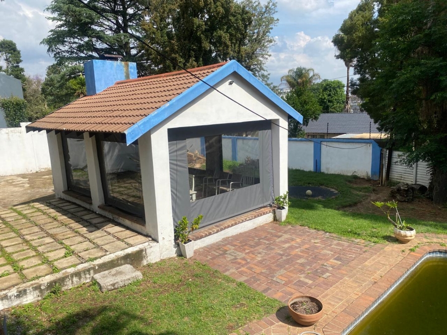 5 Bedroom Property for Sale in Vorna Valley Gauteng