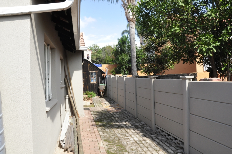 2 Bedroom Property for Sale in Noordwyk Gauteng