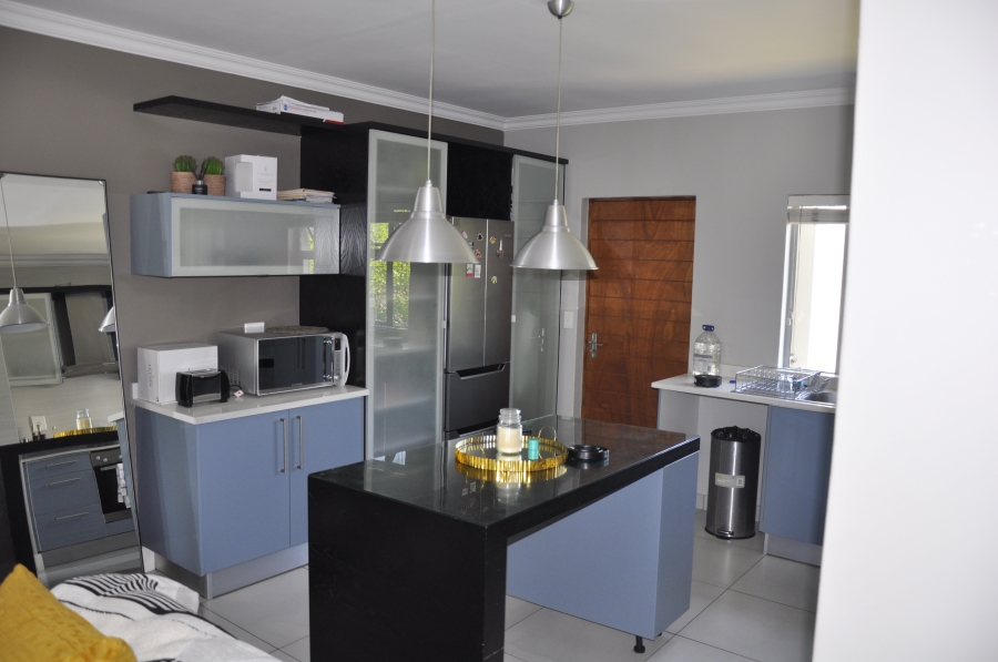 2 Bedroom Property for Sale in Wendywood Gauteng