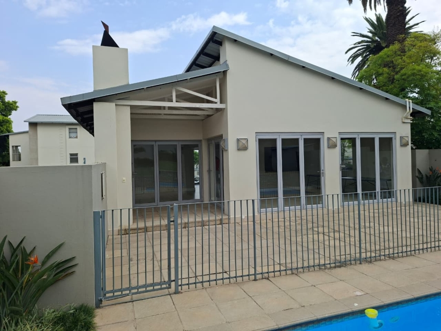2 Bedroom Property for Sale in Wendywood Gauteng