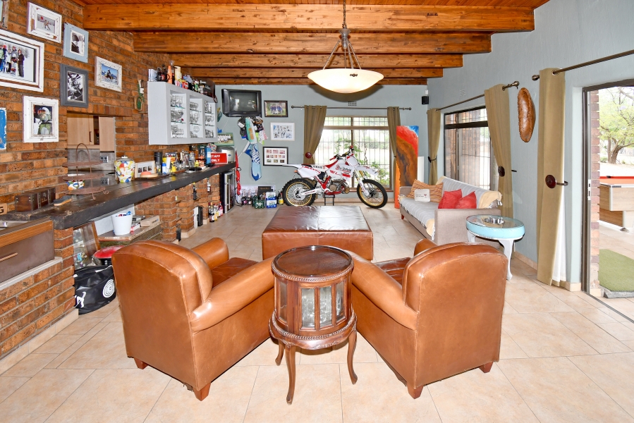 6 Bedroom Property for Sale in Chartwell Gauteng