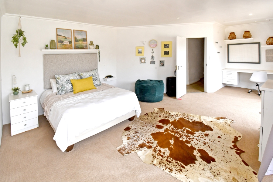 6 Bedroom Property for Sale in Chartwell Gauteng