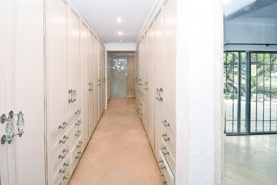 6 Bedroom Property for Sale in Chartwell Gauteng