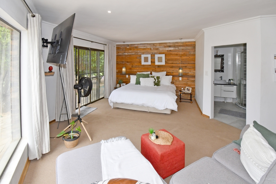 6 Bedroom Property for Sale in Chartwell Gauteng