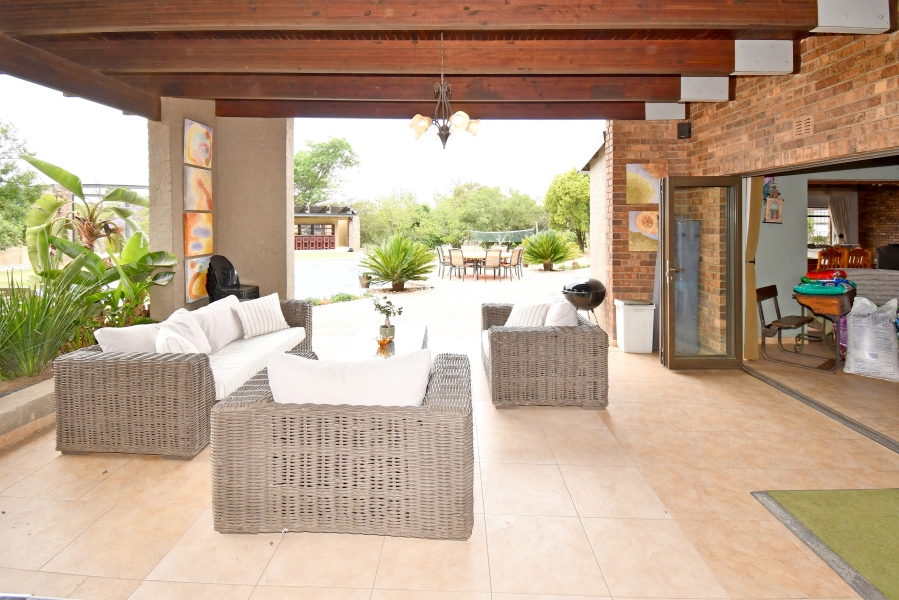 6 Bedroom Property for Sale in Chartwell Gauteng