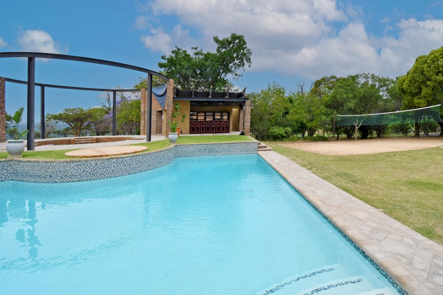 6 Bedroom Property for Sale in Chartwell Gauteng