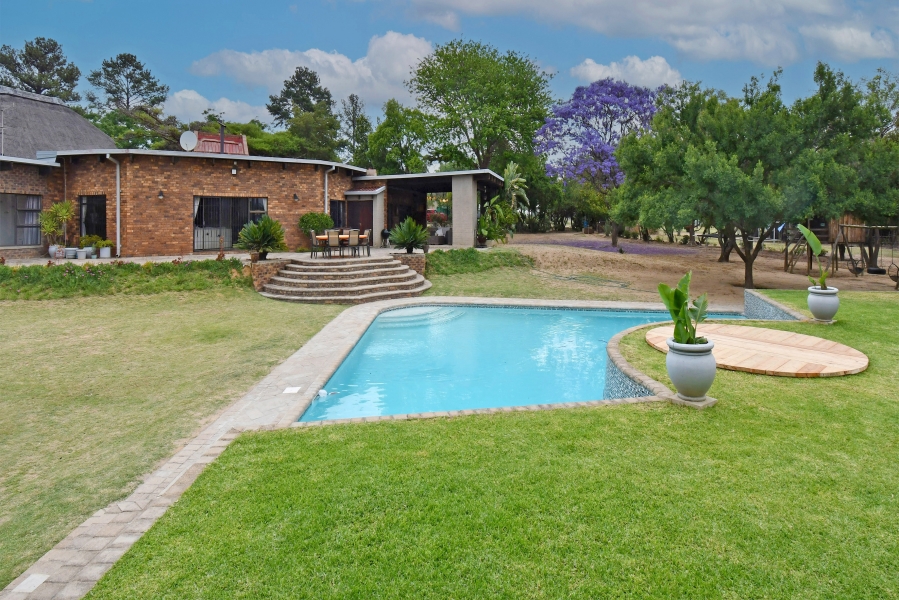 6 Bedroom Property for Sale in Chartwell Gauteng