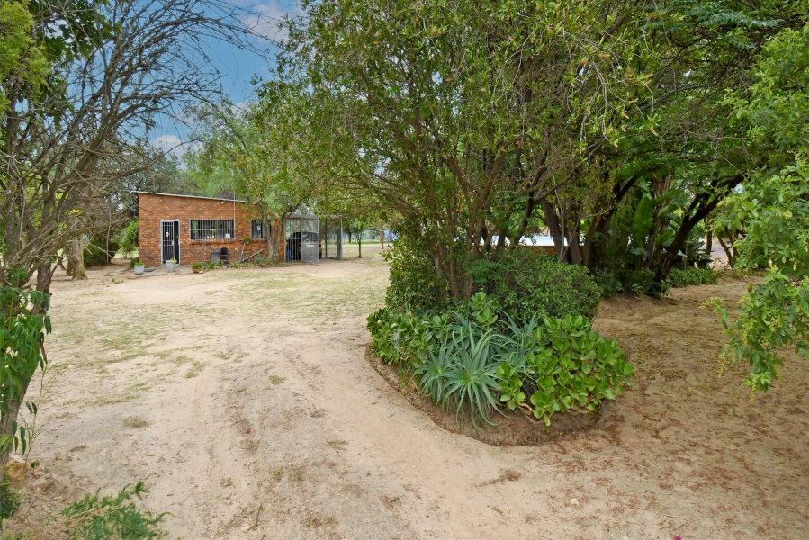 6 Bedroom Property for Sale in Chartwell Gauteng