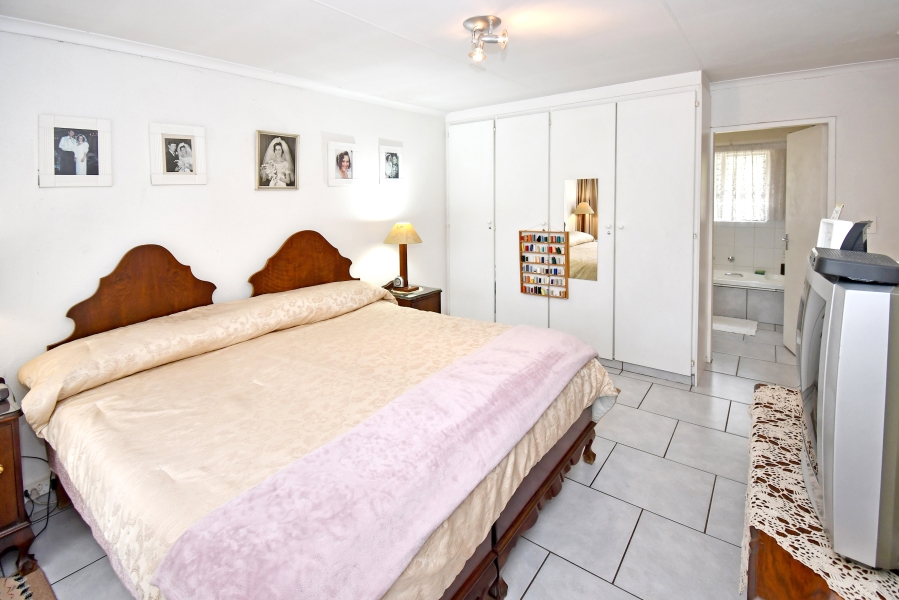 2 Bedroom Property for Sale in Farmall A H Gauteng