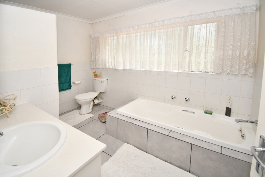 2 Bedroom Property for Sale in Farmall A H Gauteng