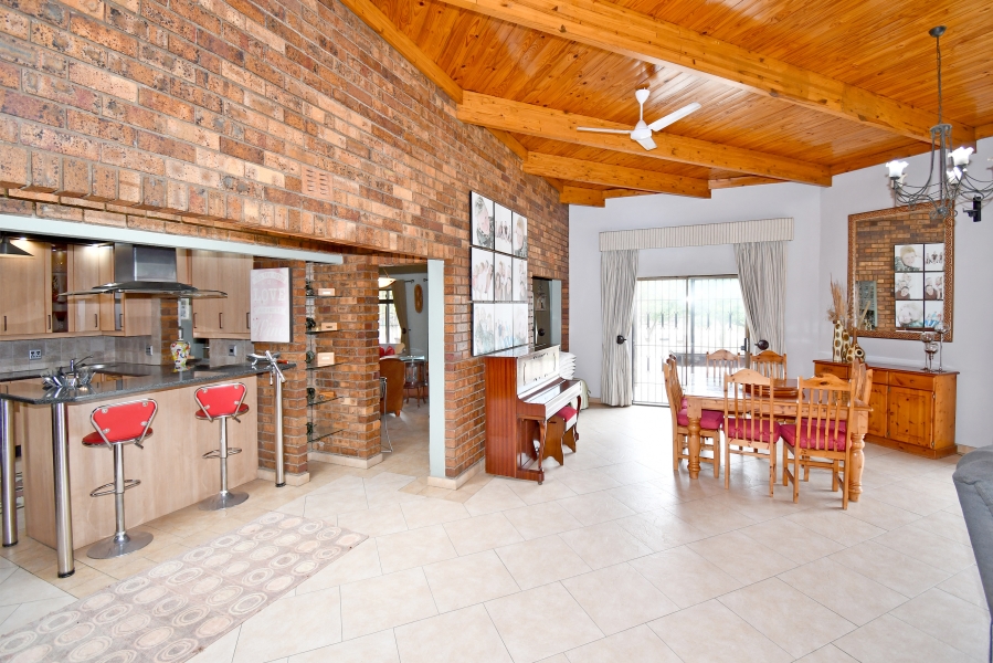 6 Bedroom Property for Sale in Farmall A H Gauteng