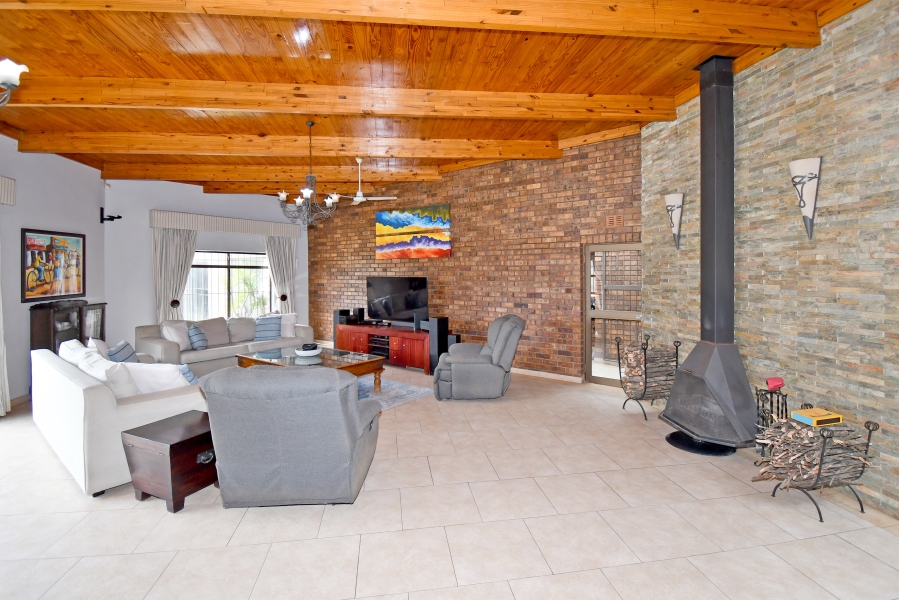 6 Bedroom Property for Sale in Farmall A H Gauteng