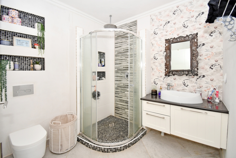 6 Bedroom Property for Sale in Farmall A H Gauteng