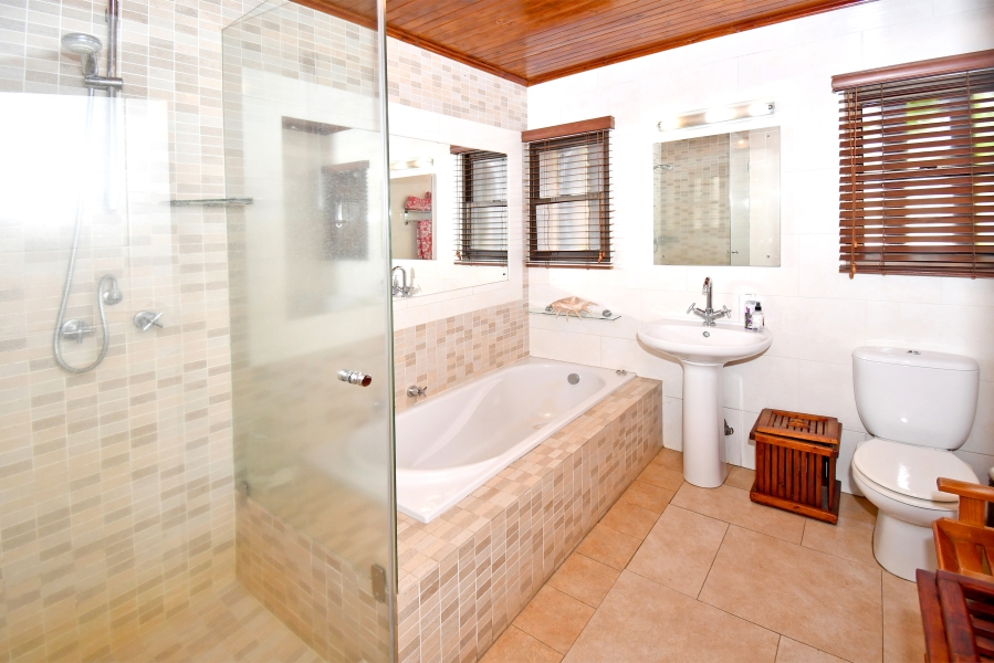 6 Bedroom Property for Sale in Farmall A H Gauteng