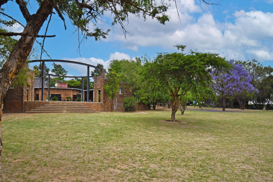 6 Bedroom Property for Sale in Farmall A H Gauteng