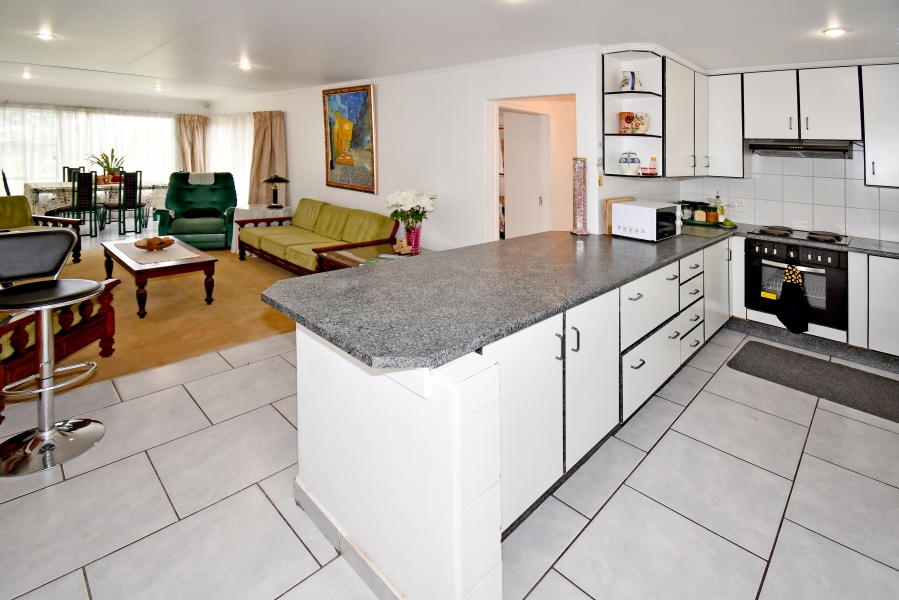 6 Bedroom Property for Sale in Farmall A H Gauteng