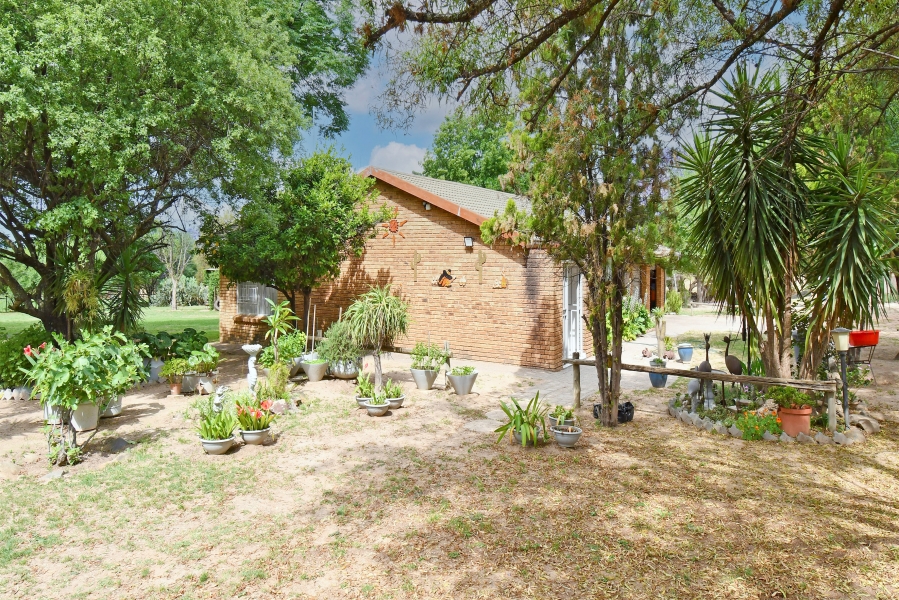 6 Bedroom Property for Sale in Farmall A H Gauteng