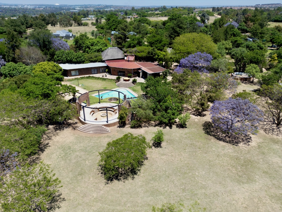 6 Bedroom Property for Sale in Farmall A H Gauteng