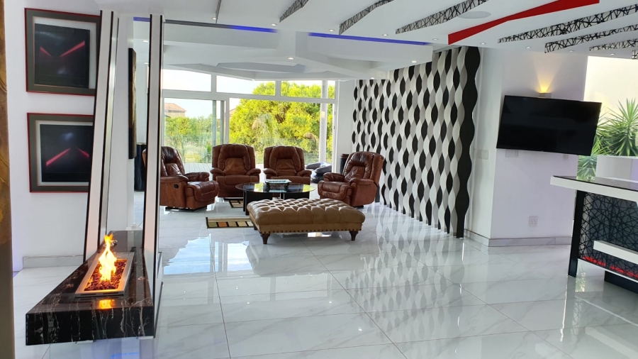 4 Bedroom Property for Sale in Blue Valley Golf Estate Gauteng