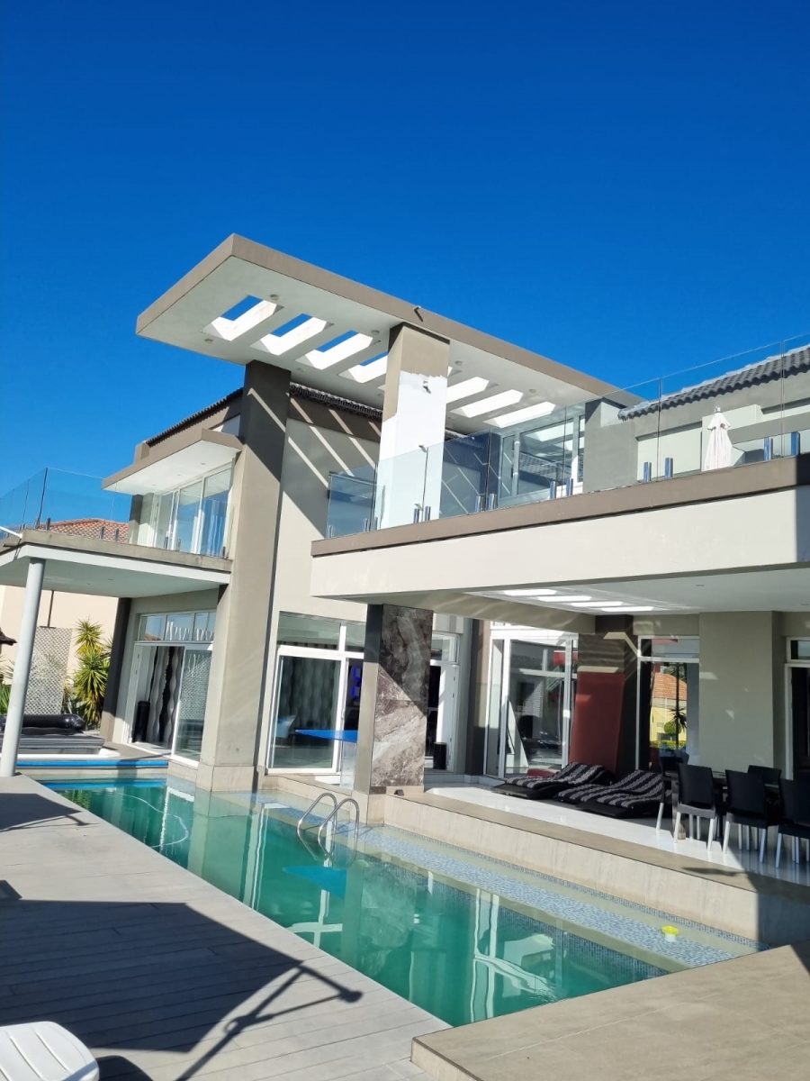 4 Bedroom Property for Sale in Blue Valley Golf Estate Gauteng