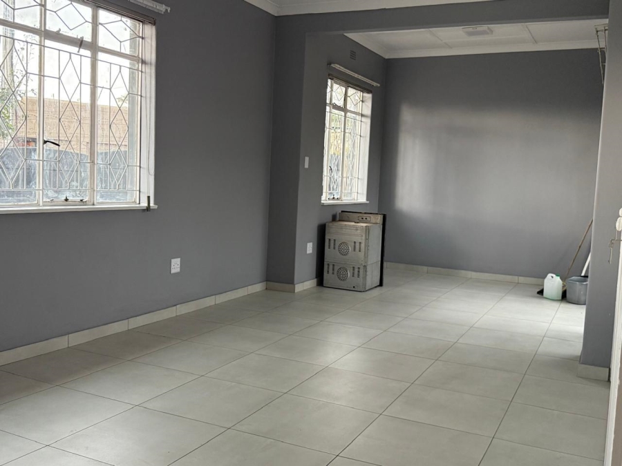 To Let 3 Bedroom Property for Rent in Sydenham Gauteng