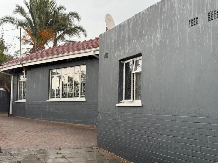 To Let 3 Bedroom Property for Rent in Sydenham Gauteng