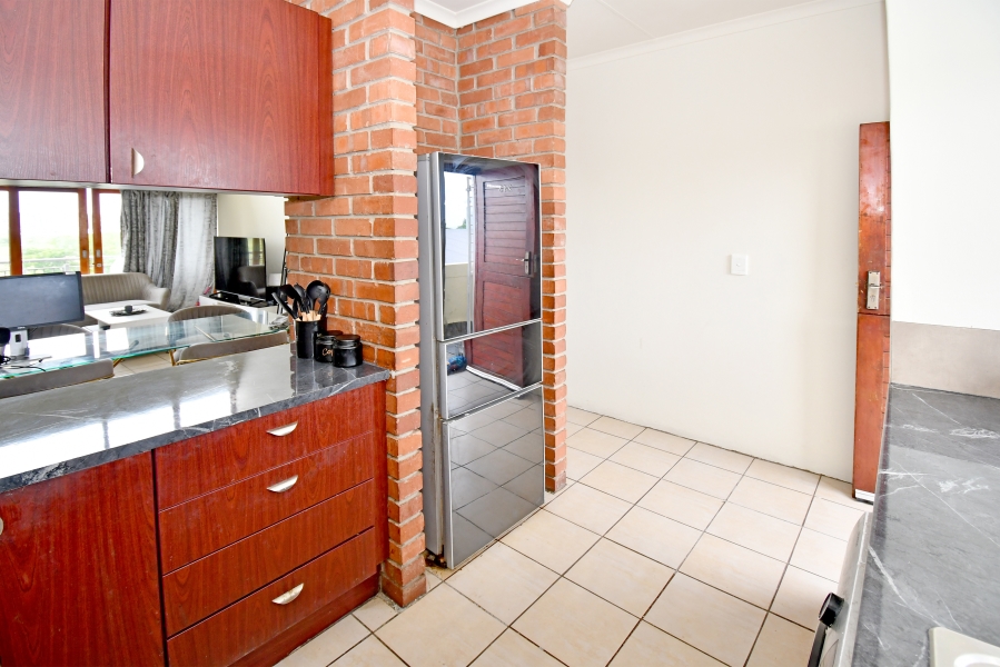 2 Bedroom Property for Sale in Noordwyk Gauteng