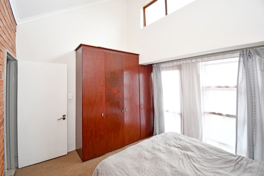 2 Bedroom Property for Sale in Noordwyk Gauteng