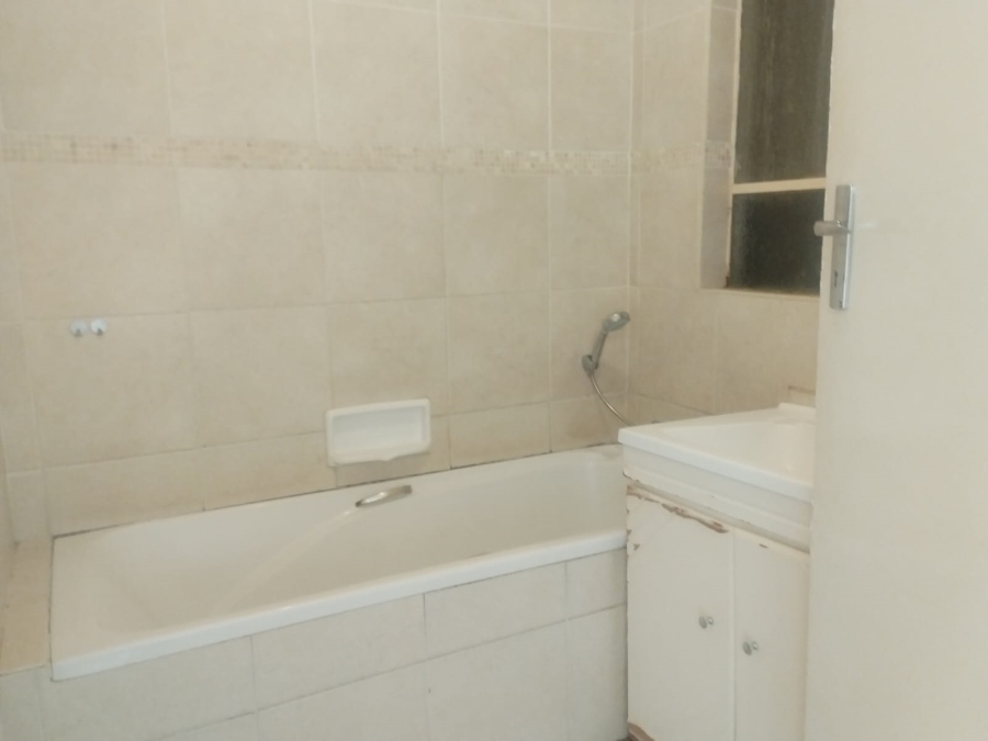 2 Bedroom Property for Sale in Arcon Park Gauteng