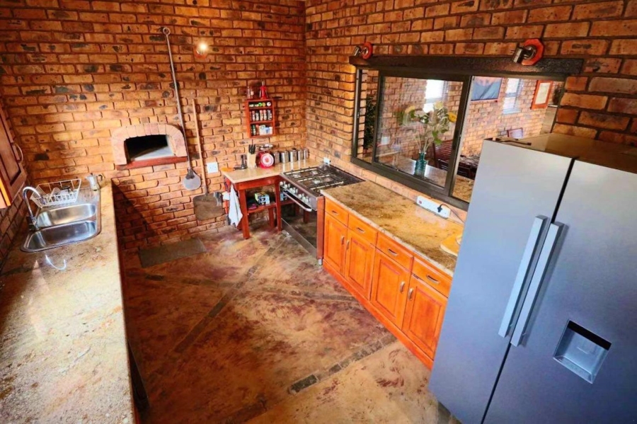 5 Bedroom Property for Sale in Dinokeng Game Reserve Gauteng