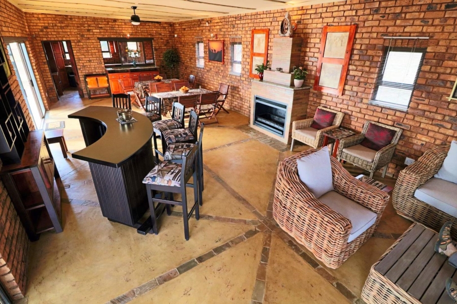 5 Bedroom Property for Sale in Dinokeng Game Reserve Gauteng