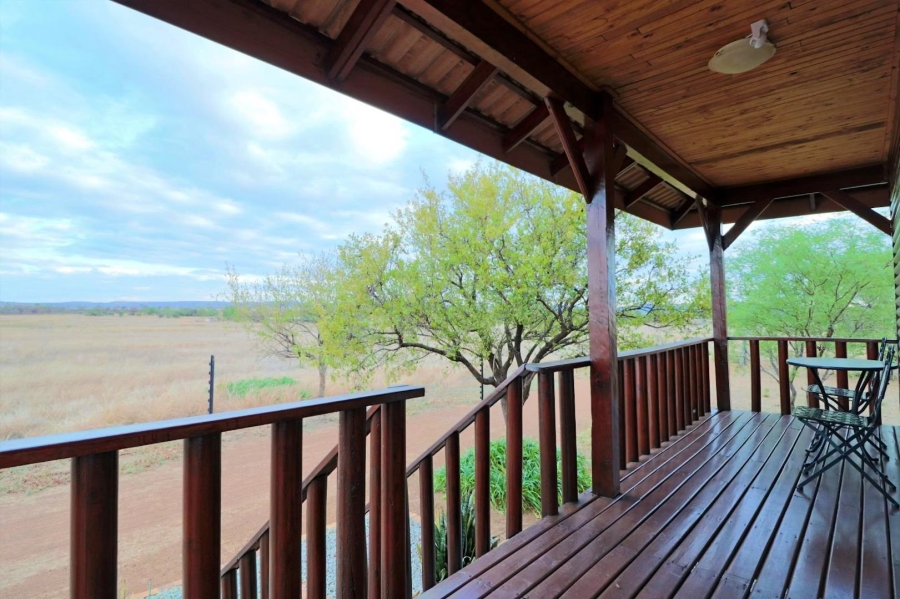 5 Bedroom Property for Sale in Dinokeng Game Reserve Gauteng