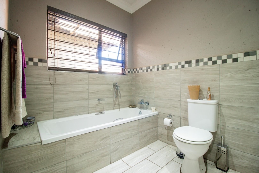 3 Bedroom Property for Sale in Lilianton Gauteng