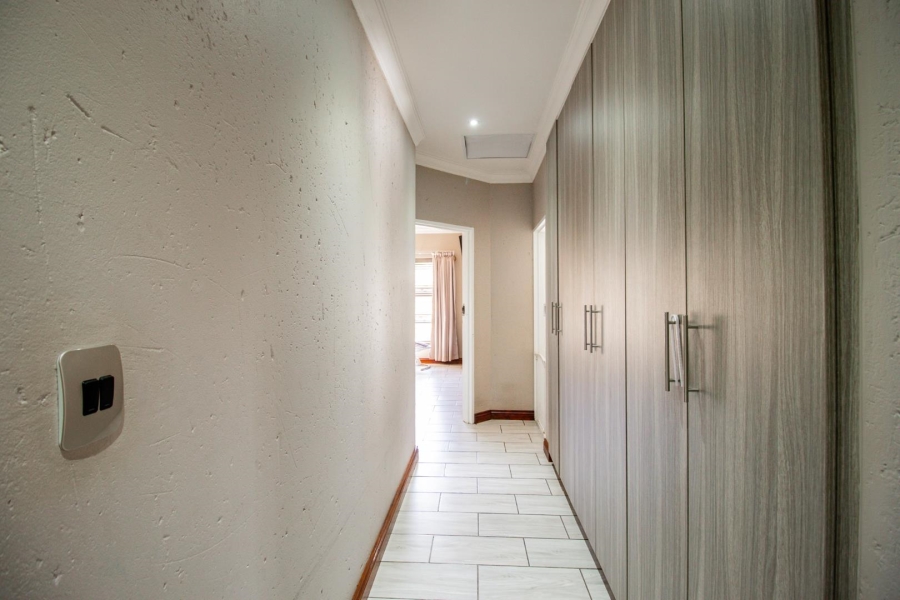 3 Bedroom Property for Sale in Lilianton Gauteng