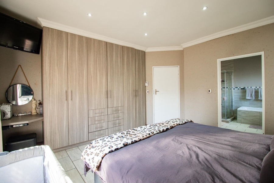 3 Bedroom Property for Sale in Lilianton Gauteng