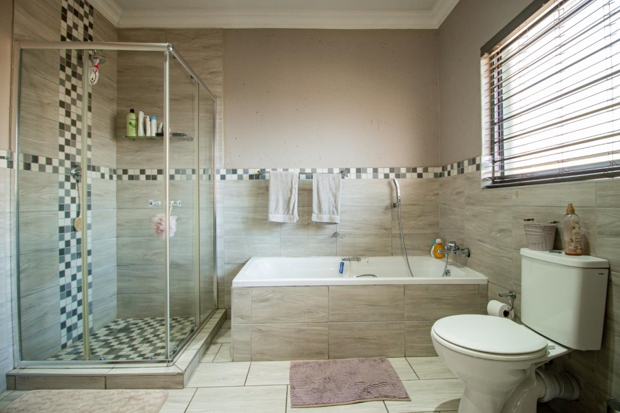 3 Bedroom Property for Sale in Lilianton Gauteng