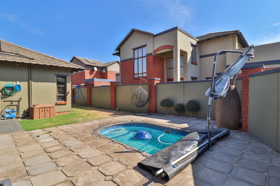 3 Bedroom Property for Sale in Lilianton Gauteng