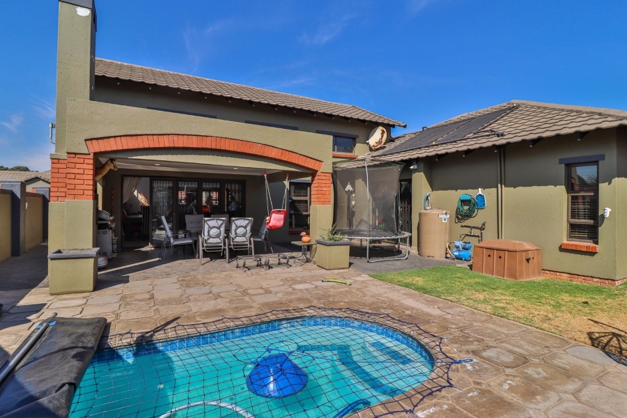 3 Bedroom Property for Sale in Lilianton Gauteng