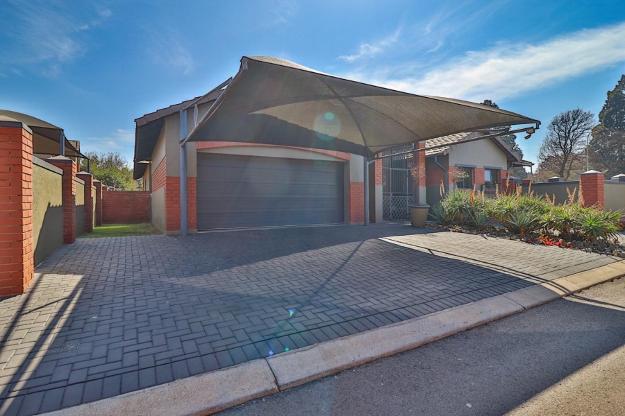 3 Bedroom Property for Sale in Lilianton Gauteng