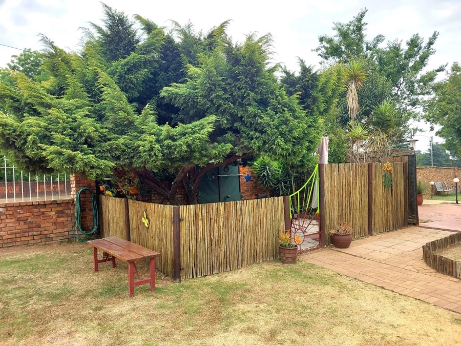 10 Bedroom Property for Sale in Benoni Small Farms Gauteng