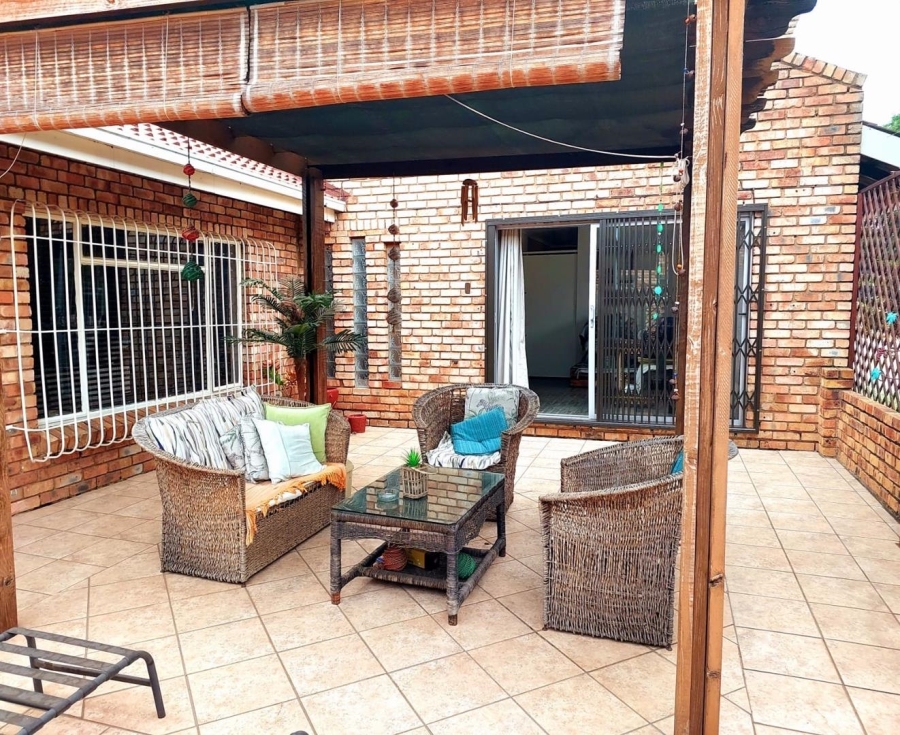 10 Bedroom Property for Sale in Benoni Small Farms Gauteng