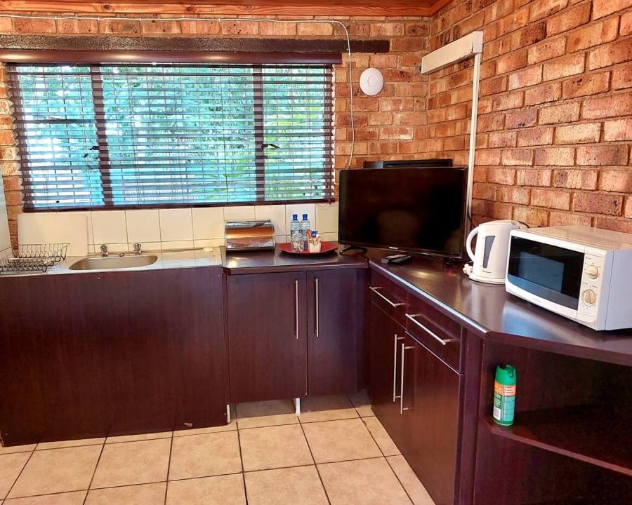 10 Bedroom Property for Sale in Benoni Small Farms Gauteng