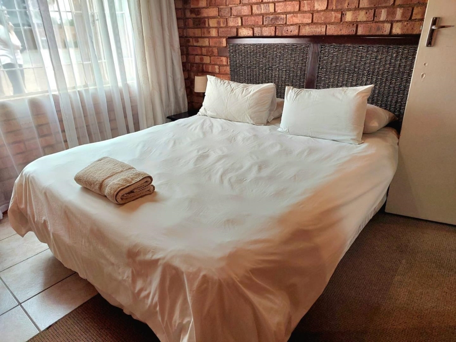 10 Bedroom Property for Sale in Benoni Small Farms Gauteng